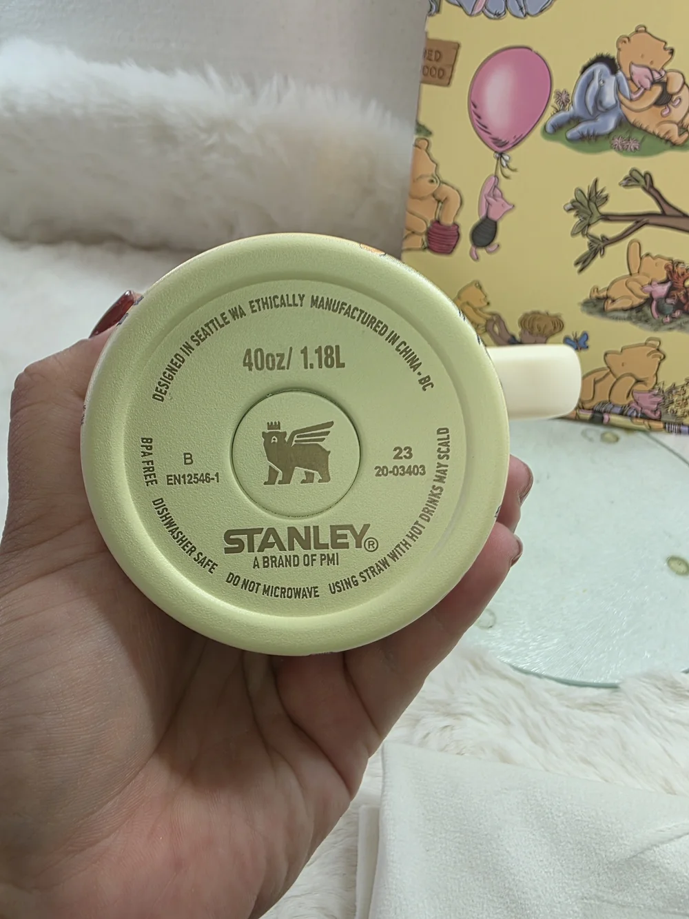 Stanley Winnie the Pooh Cream and Gold Quencher H2.0 Travel Mug - Picture 5 of 8